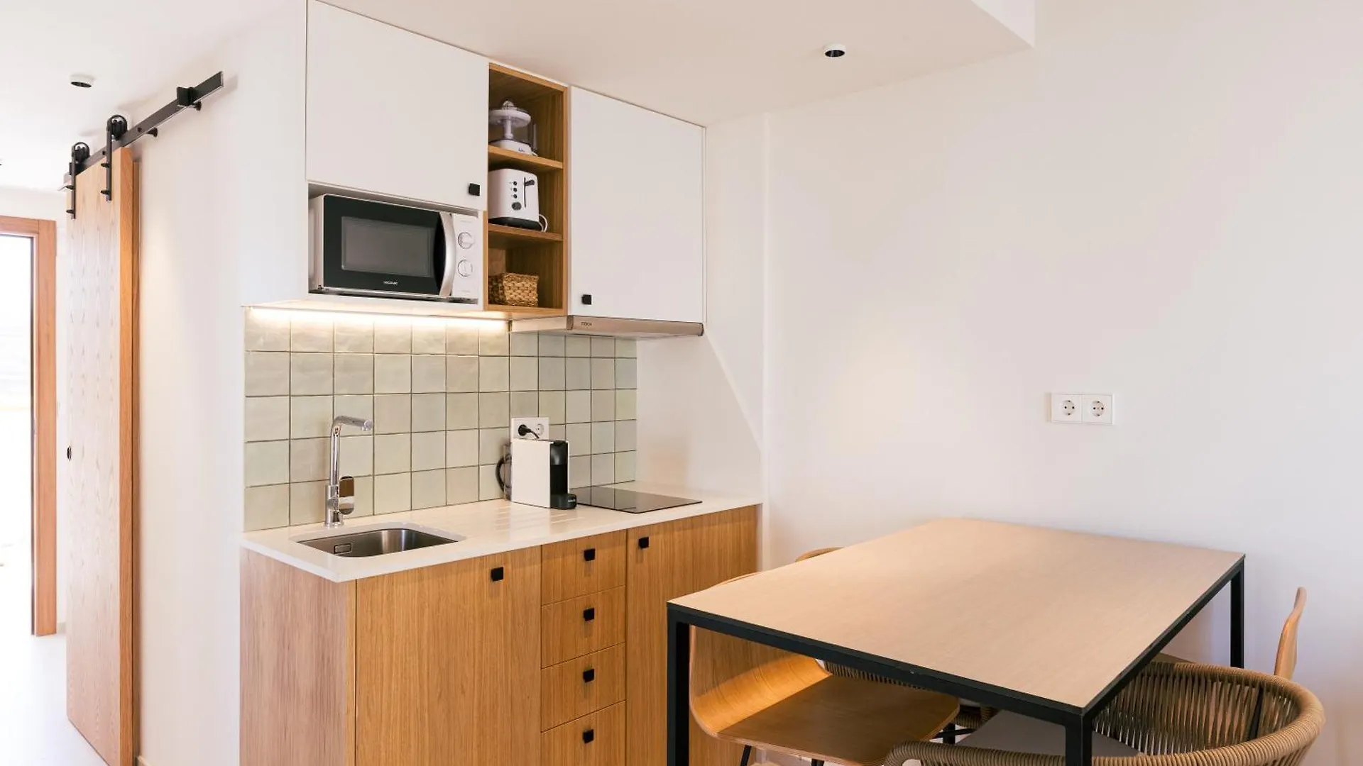 Malacosta A - Mc Apartments Ibiza 0*, مدينة إيبيزا إسبانيا